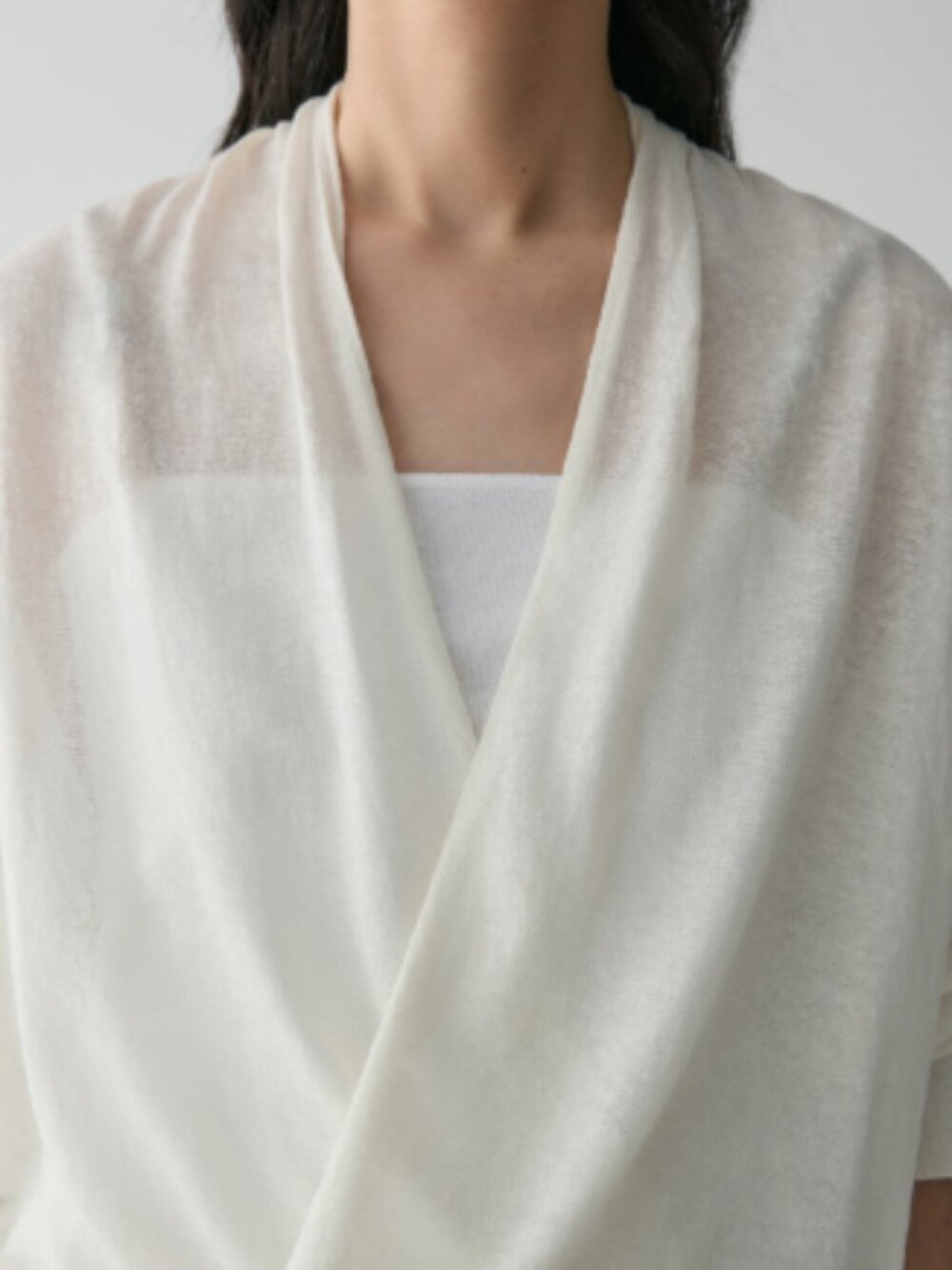 NWOT INSIS Femme Linen Wrap Top in Off White - Picture 2 of 7